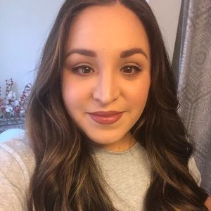 Meet your Posher, Chrisandra